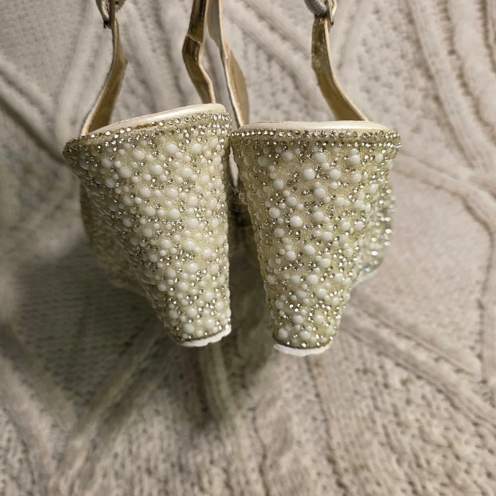 Bridal Smilees Cinderella Faux Pearl Rhinestone Wedge Sandals Heels 40 8.5-9